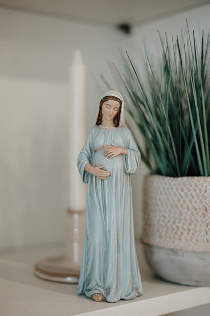 Mary, Mother of God Statue